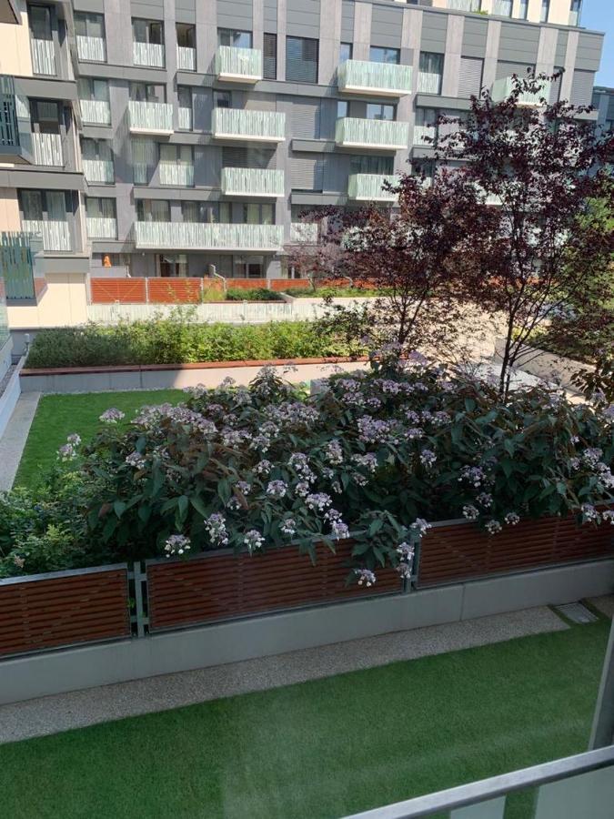Residence Garden Tower - 8 Min Do Centra, Garaz Прага Экстерьер фото