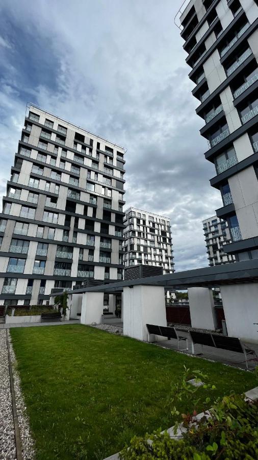 Residence Garden Tower - 8 Min Do Centra, Garaz Прага Экстерьер фото